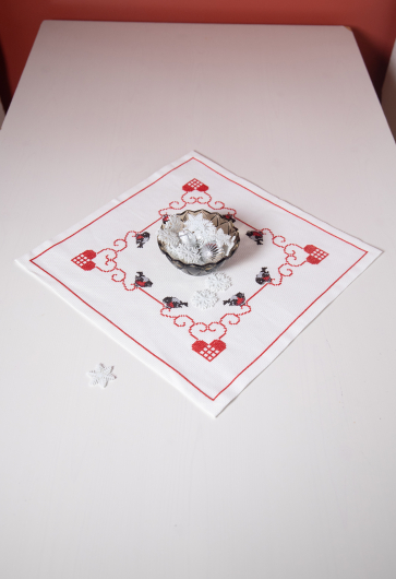 Söta domherrar med hjärtan - duk