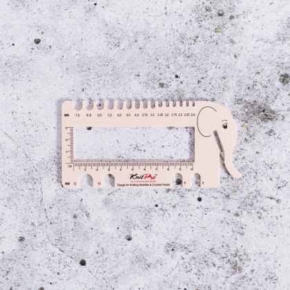 Stickmått med garnskärare - Rosa