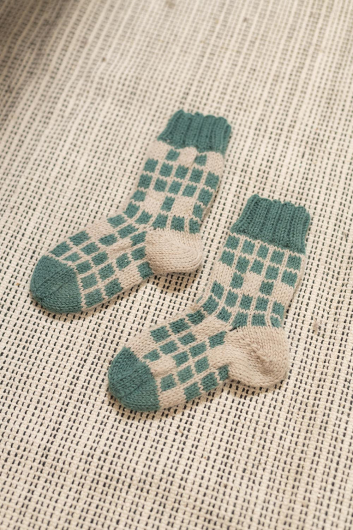 Thyme Trail Socks - stickade barnsockor