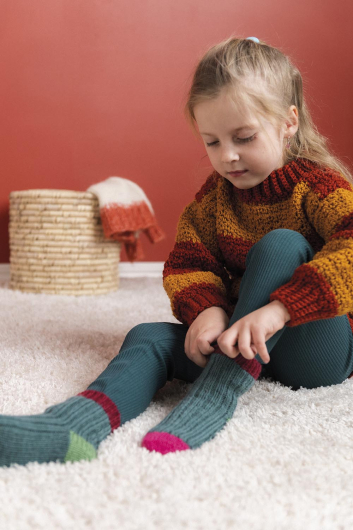 Eira - flerfärgade barnsockor