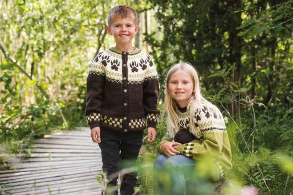 Vargtass - barnkofta med mönster