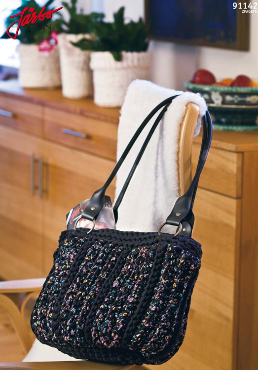 Virkad tvåfärgad väska