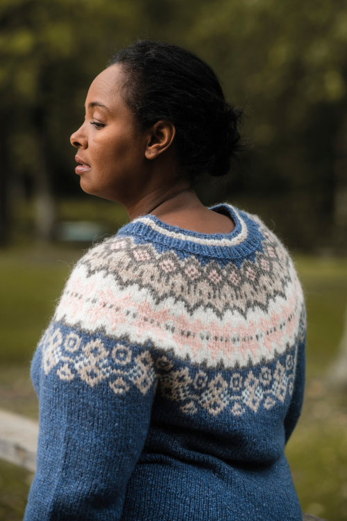 Sky – tröja med runt ok