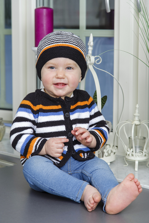 Randig kofta och mössa till baby 