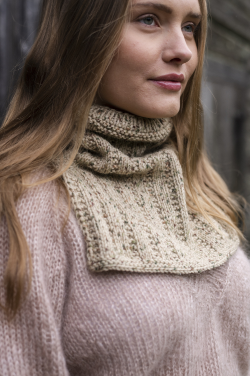 Timmer – halskrage i bruten resår