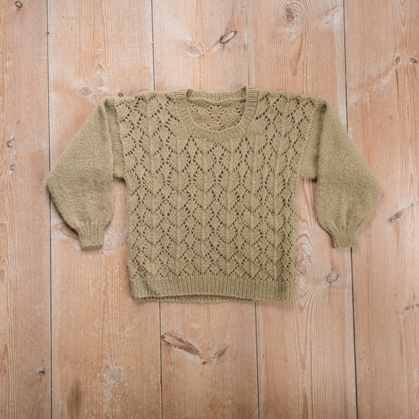 Vila – tröja med hålmönster