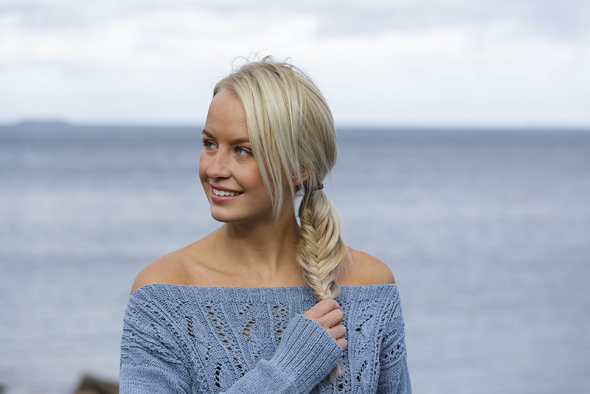 Butterflies in the morning – damtröja med flätmönster