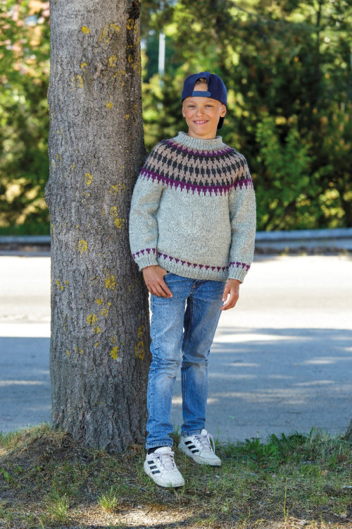 Medalfell – barntröja med mönstrat ok