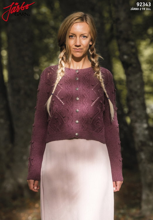 Alva - spetsstickad ullkofta