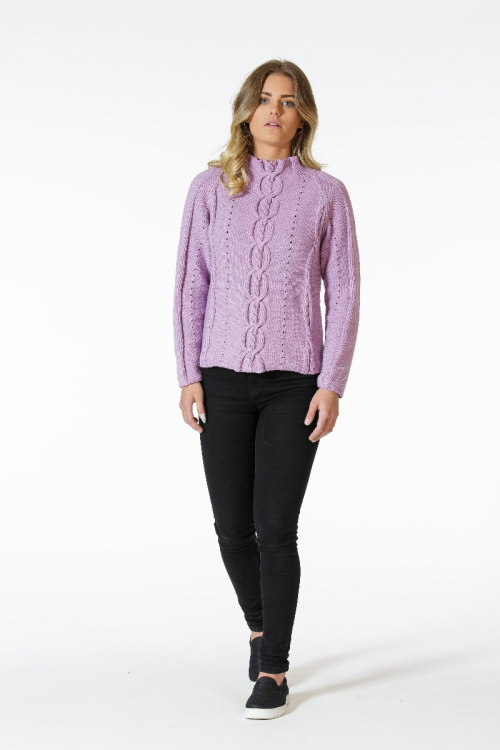 Damtröja med flätor