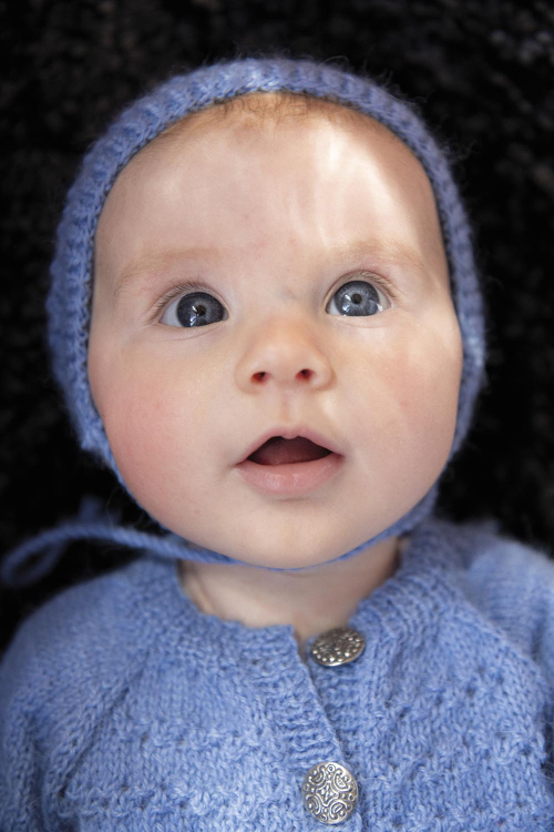 Inga - Stickad Babyhätta