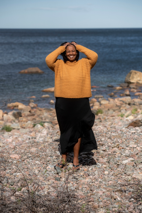 Sara - oversize tröja med randig struktur