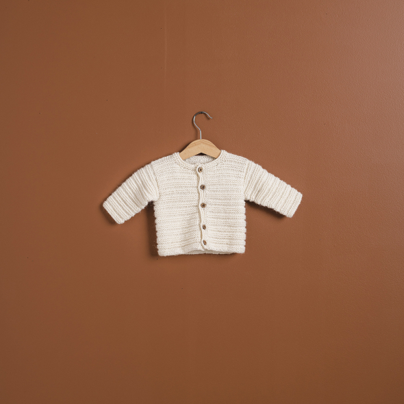 Dello – rätstickad babykofta 