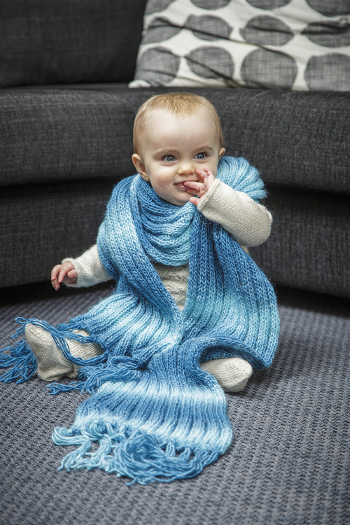 Lång halsduk med fransar