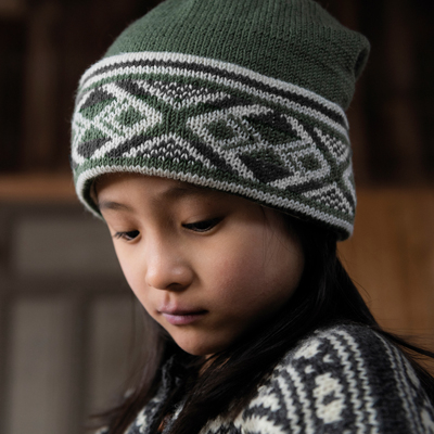 Mönster - Skrå stickad mössa - Barn | Eddna SE