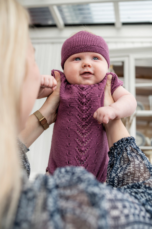 Pytte - kortärmad body och krona