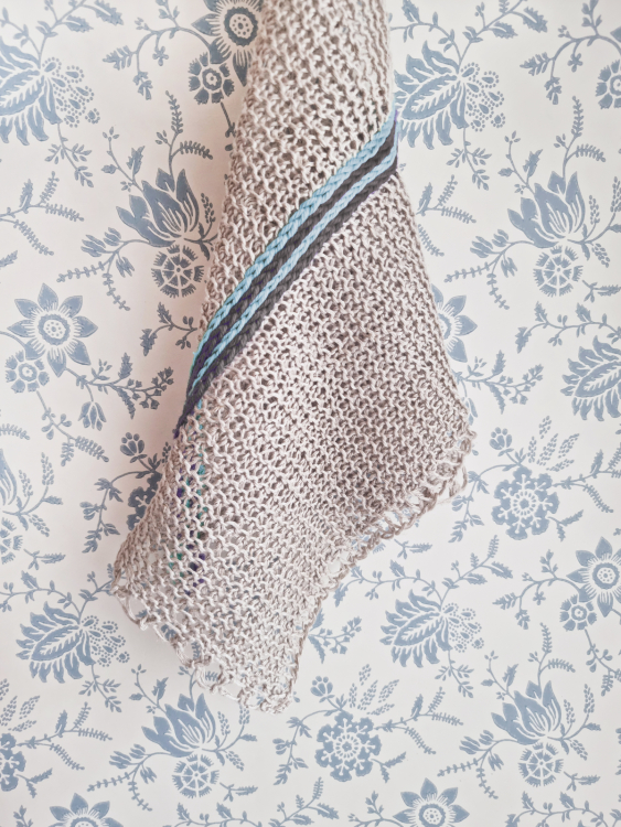 Kalkbacka - stickad kökshandduk