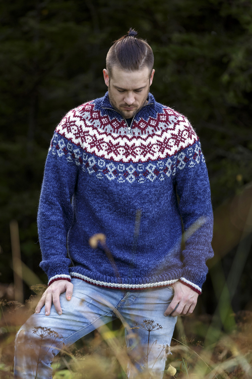 Patriks mönsterstickade sporttröja